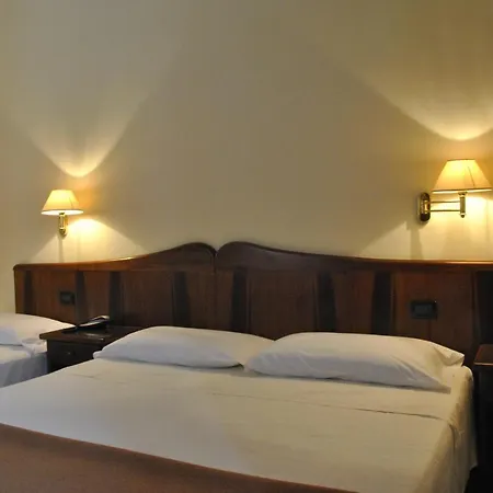 Pavone Hotel 3*