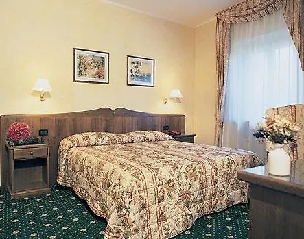 Pavone Hotel