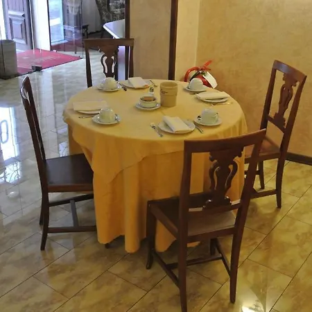 Pavone Hotel