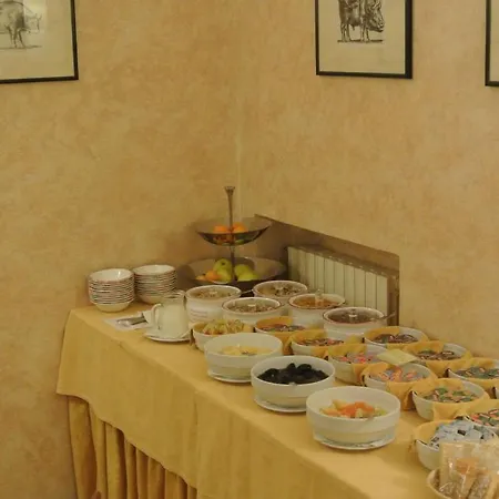 Pavone Hotel 3*